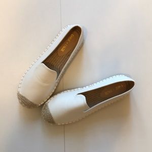 NIB Chase + Chloe White Leatherette Espadrilles